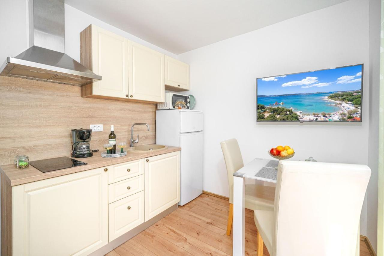 Apartments Vesna Vodice Exterior photo